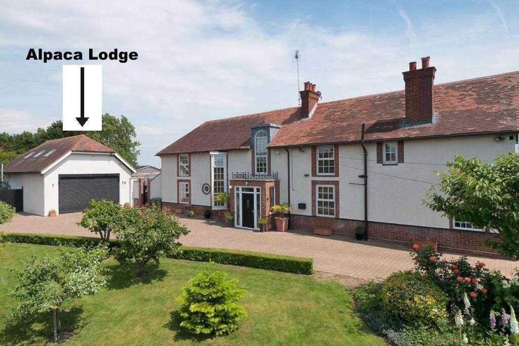 Alpaca Lodge Sittingbourne Εξωτερικό φωτογραφία